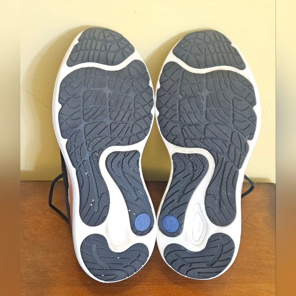 Lululemon Blissfeel Women's Running Shoes Size 8